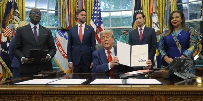 Donald Trump salue l'accord de paix historique entre la RDC et le Rwanda